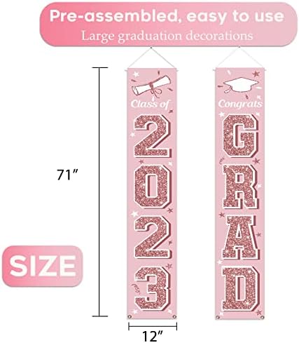 Razred ukrasa za maturu 2023. godine, ružičasti natpis Za Čestitke maturantima, natpis na trijemu sa zastavama, ukrasi za maturu 2023.,