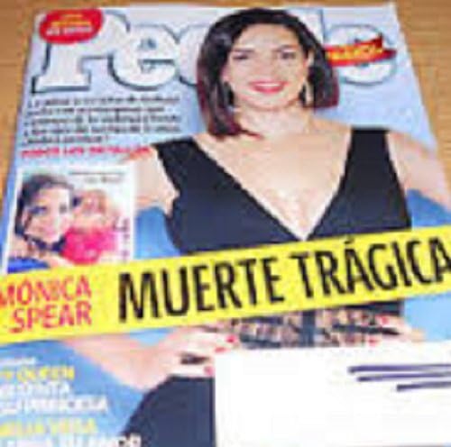 People En Español Magazine ožujak 2014. Jednostavno izdanje 144 stranice. Označiti.